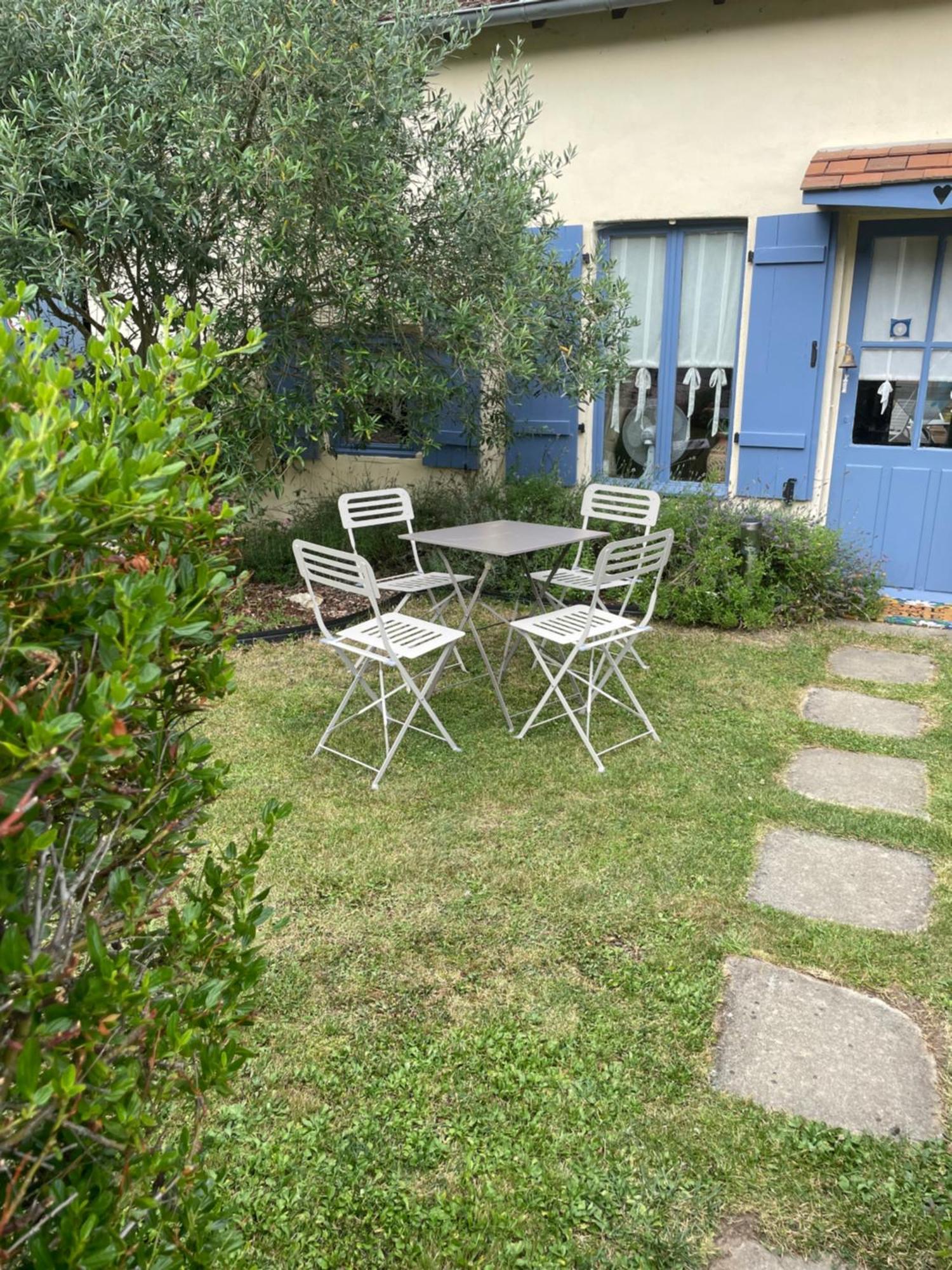 Lavender Cottage Chezelles  Bagian luar foto